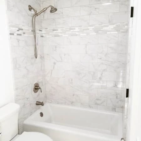 Kohler Bellwether Collection 60" Three Wall Alcove Bath Tub with Integral Apron and Left Hand Drain - Image 6
